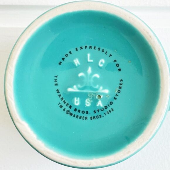 Homer Laughlin Warner Brothers Looney Tunes Taz & Bugs Bunny Sip and Slurp Mug - Picture 5 of 5